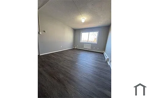 129 Black Rock Ave Photo 1