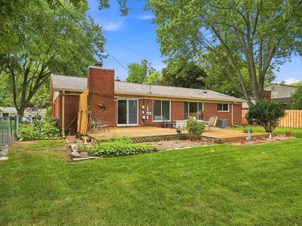 32460 Dunford St, Farmington Hills, MI 48334