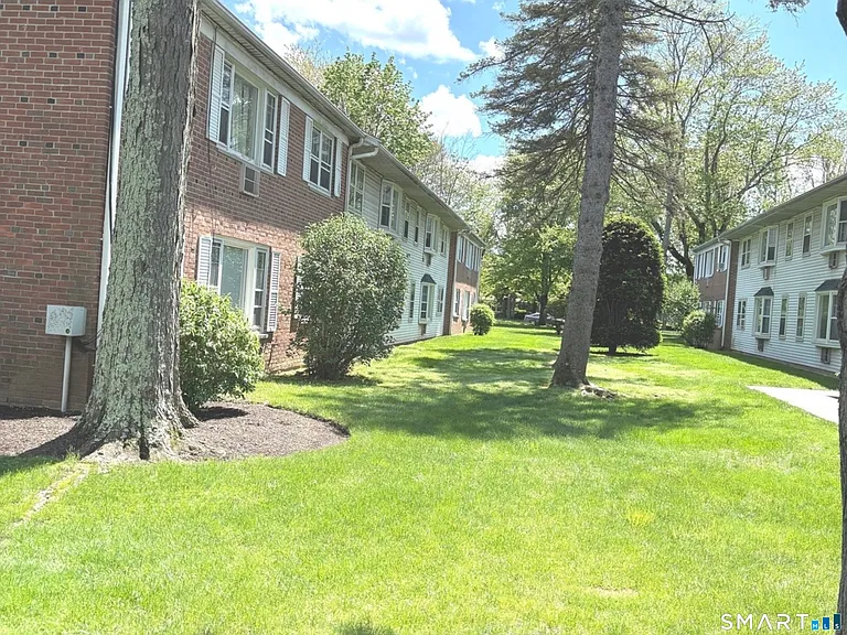 117 Shadow Ln #B2 — Photo 13