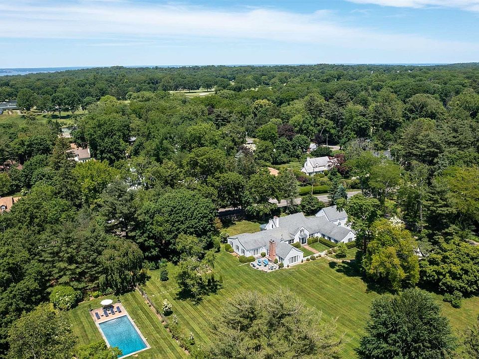 1st image of 13 Meadow Spring Lane