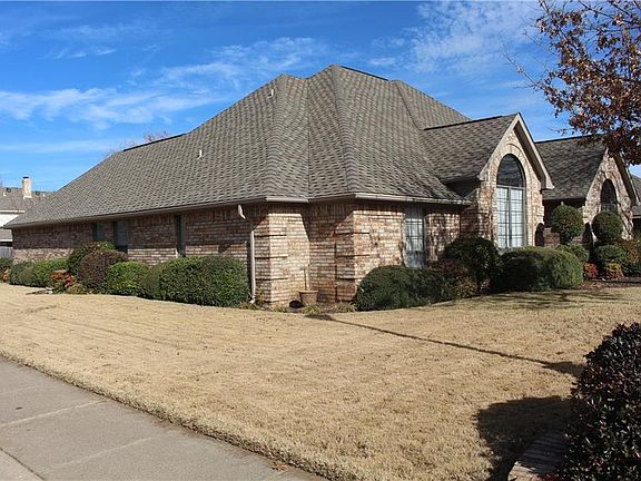 3rd image of 1533 Treeline Dr