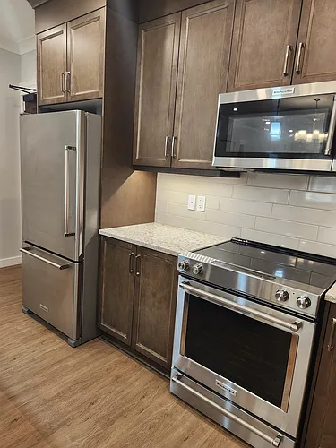 20458 Park Ave #405 Photo 1