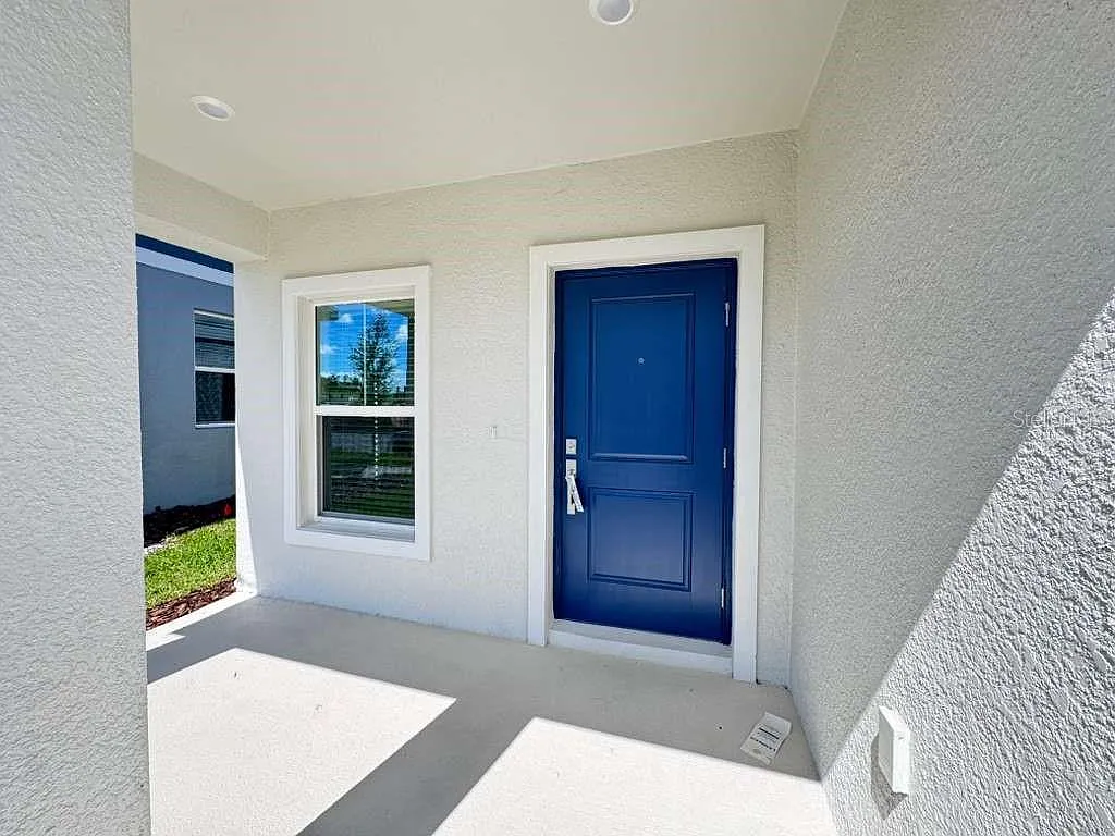 3 bed, 2.5 bath, 1795 sqft, $2,600 — Photo 2