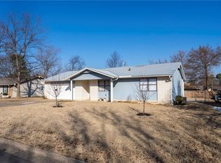 2019 W Tulsa St, Siloam Springs, AR 72761