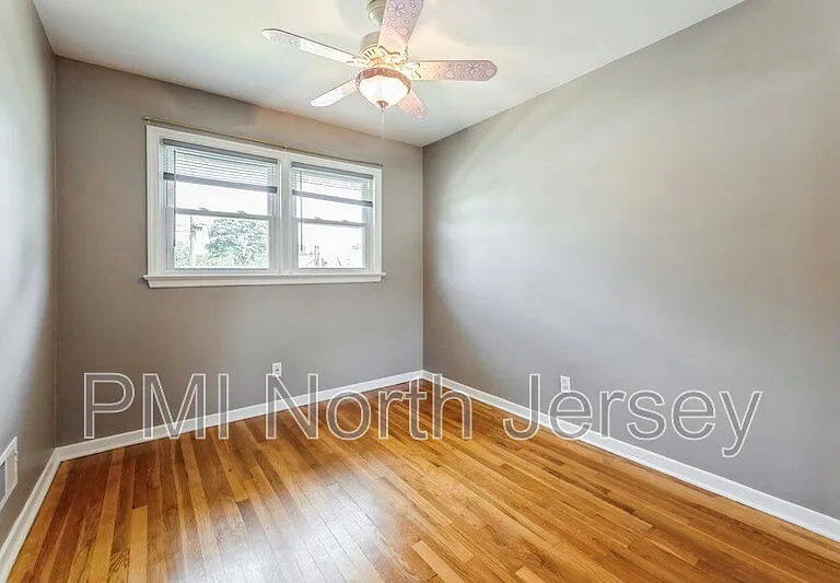 150 Pleasant Ave — Photo 33