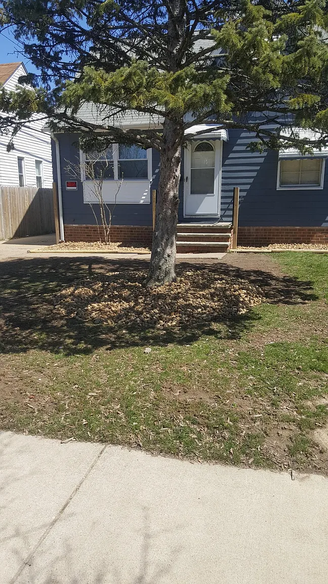 4005 W 140th St photo 1