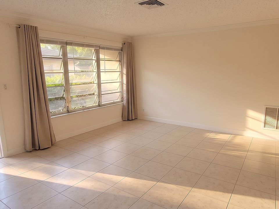 1st image of 2427 SE 5th St #2427
