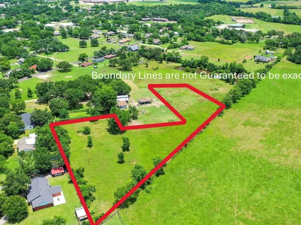 12 Manning Ln, Madisonville, TX 77864