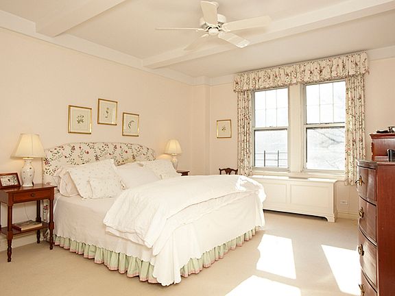 4th image of 51 E 90th St #3B