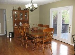 4704 Newbern Heights Dr, Pulaski, VA 24301