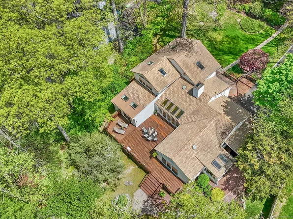105 Clay Hill Road, Stamford, CT 06905