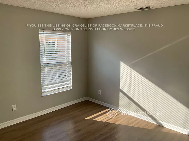 802 Autumn St SE — Photo 12