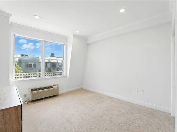 15 Freedom Way image 15 of 48