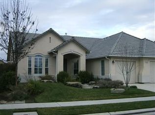 2937 Browning Ave, Clovis, CA 93611