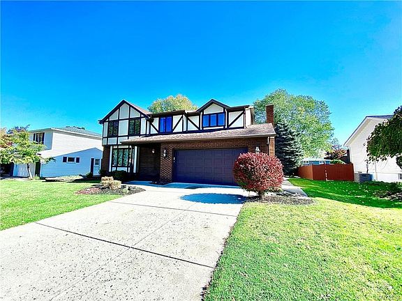 3rd image of 23 Marywood Dr