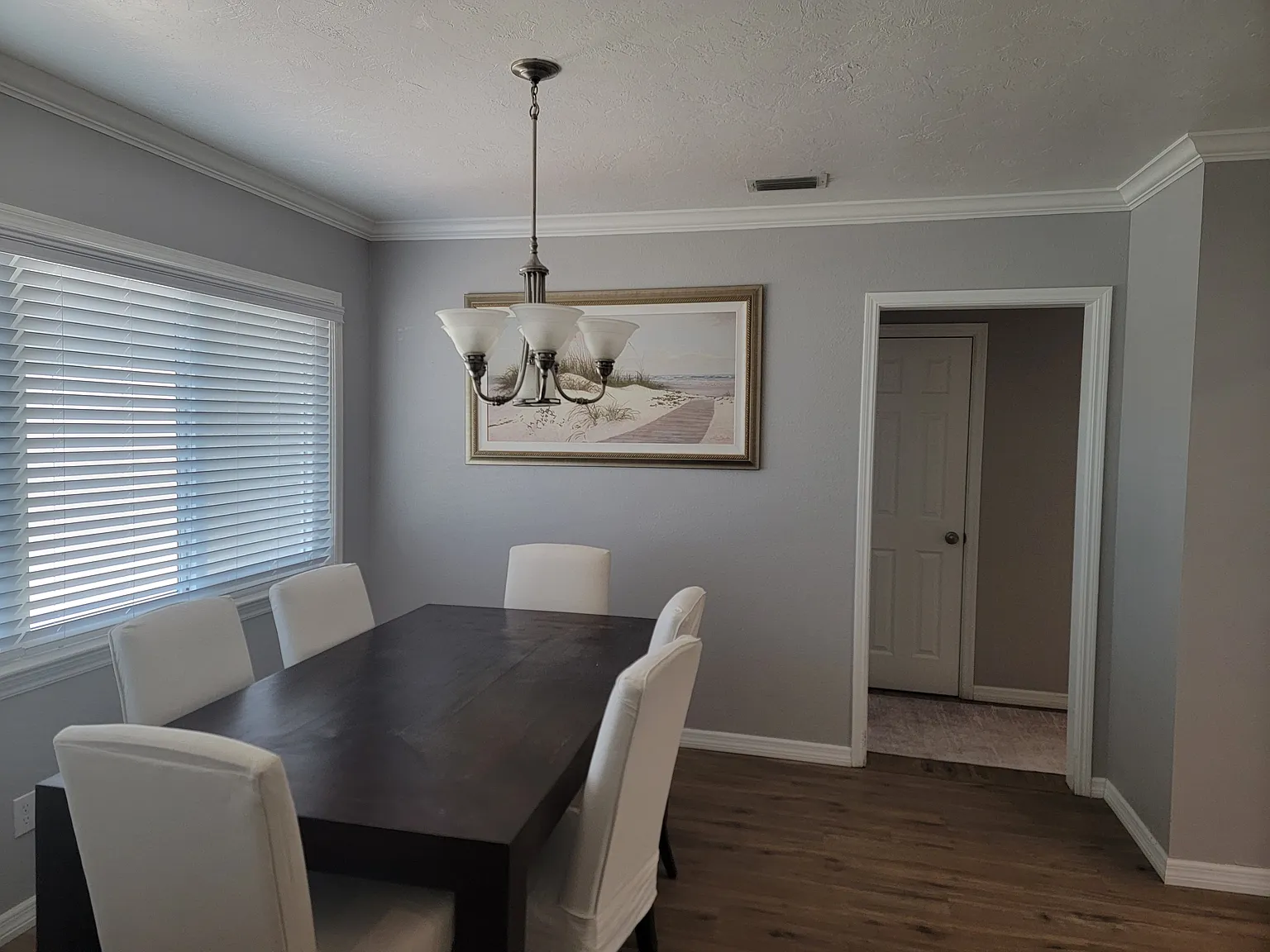 3 bed, 1891 sqft, $2,800 — Photo 4
