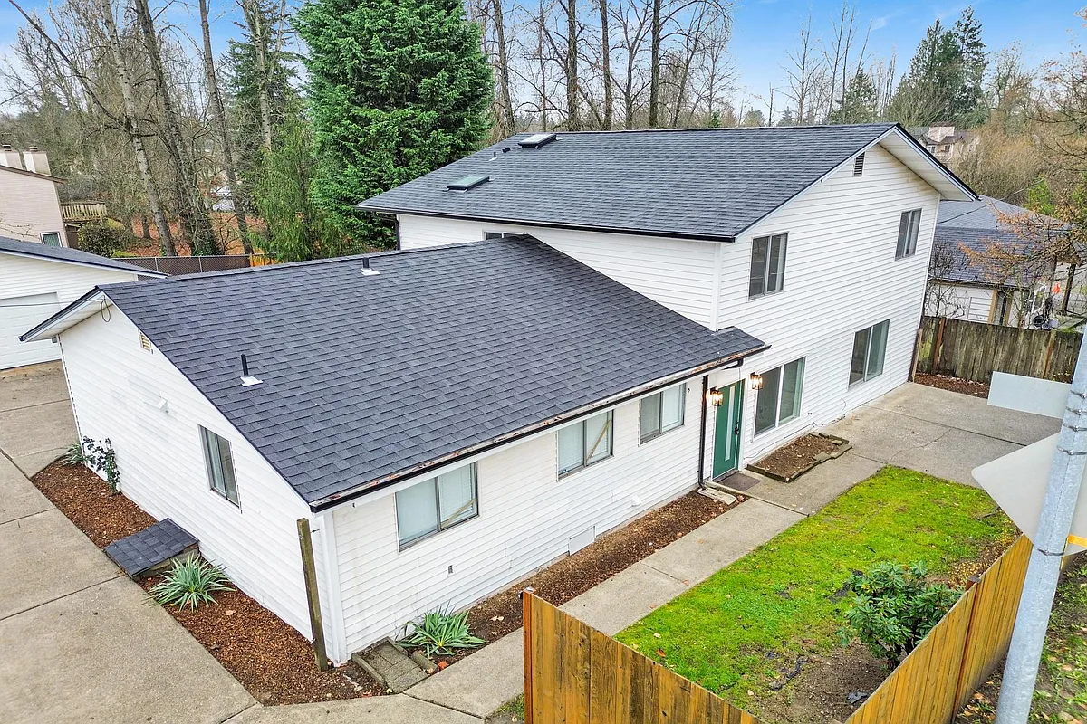 Building Photo - 11403 SE 208th St