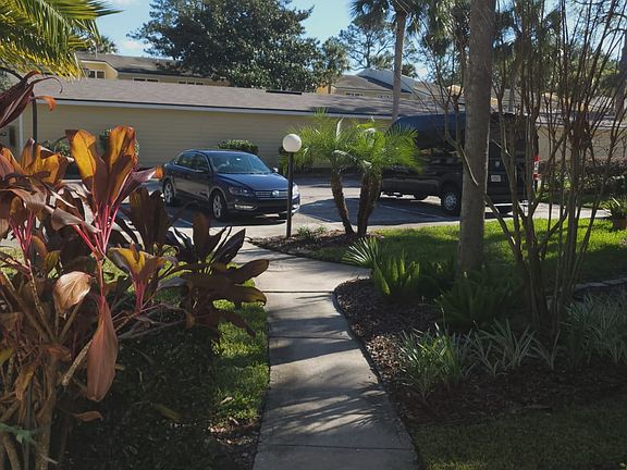 2nd image of 7908 Los Robles Ct #7908