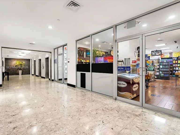 1200 West Ave #Penthouse 11 — Photo 24