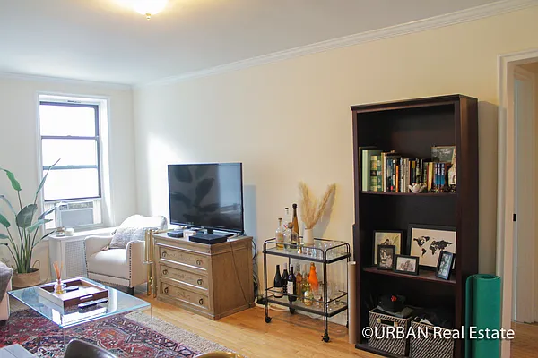 Rented by Urban Real Estate Inc | media 33