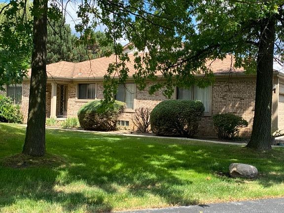 2nd image of 26627 Evergreen Meadows Ct