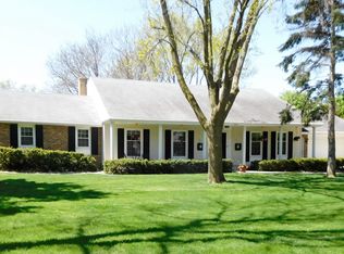 1330 N Summer Range Rd, De Pere, WI 54115