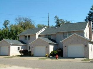 435 Tracy Ln #EC, Saint Clairsville, OH 43950