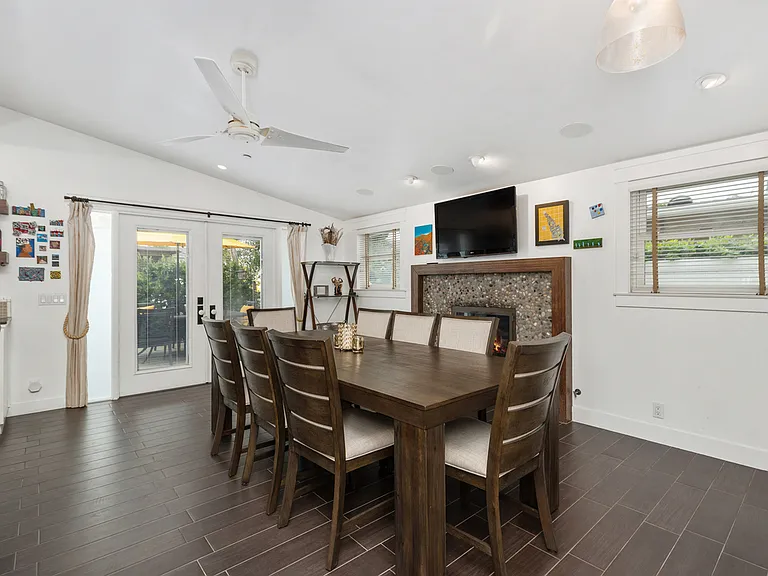 142 W Avenida Cadiz — Photo 3