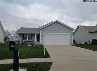 33952 Floraline Ave, North Ridgeville, OH 44039