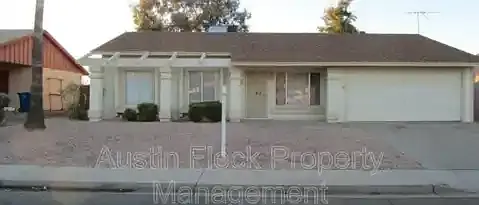 655 W Pampa Ave — Photo 1