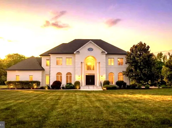 40163 Beacon Hill Dr, Leesburg, VA 20176
