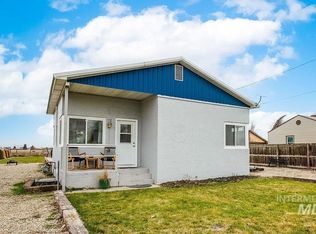 27 Kansas Ave, Homedale, ID 83628