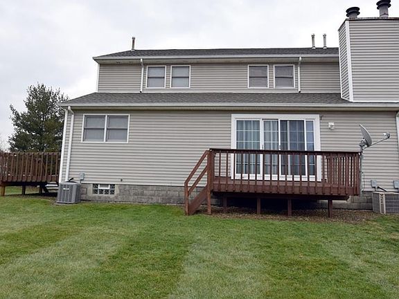 2nd image of 285 Pineview Dr NE