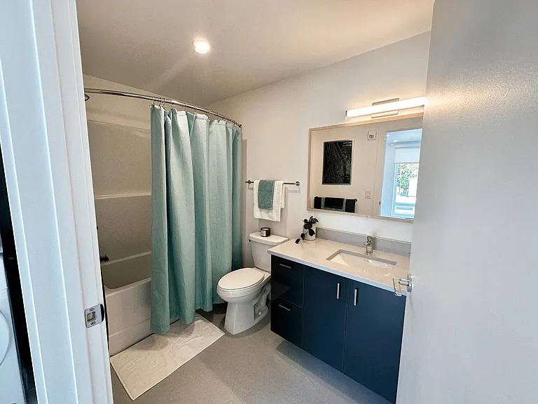 445 Wardlaw Ave — Photo 23