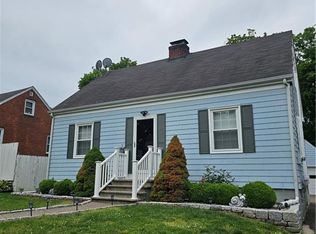 51 McKenzie St, Middletown, CT 06457