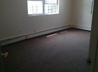 11414 Ovid Pl, Saint Albans, NY 11412