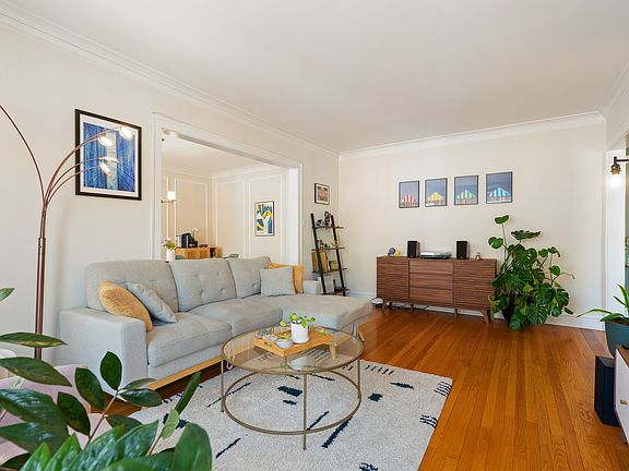 5th image of 719 Hinman Ave APT 3E