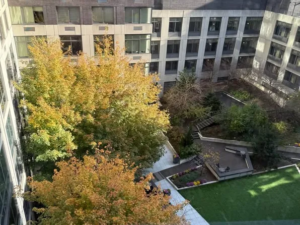 60 Riverside Boulevard image 4 of 20