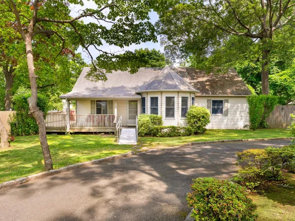 39 Lake Grove Boulevard, Centereach, NY 11720