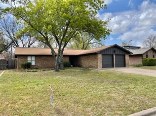 502 Spring Meadow St, Stephenville, TX 76401