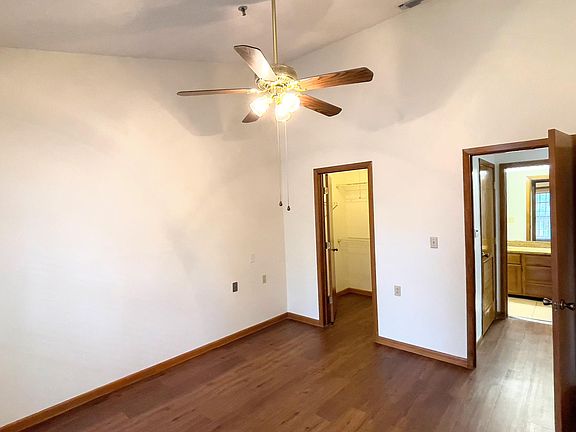 3rd image of 2104 S Cynthia St #1
