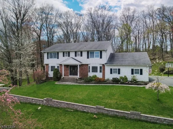 35 Tara Ln, Montville Twp., NJ 07045