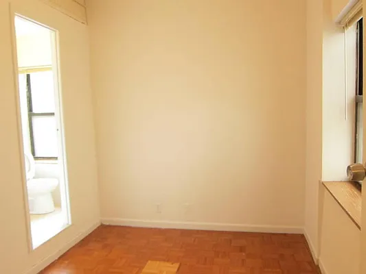 Rented by Kian Realty | media 9