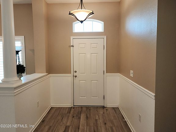 4th image of 353 CRESCENT KEY Drive