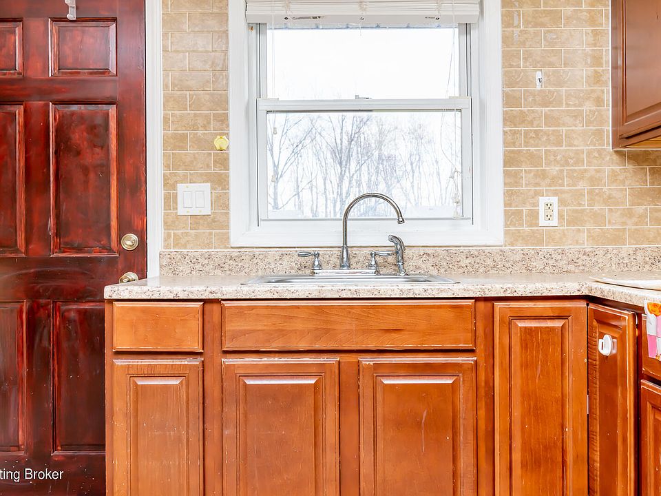 3605 Pinecroft Dr, Louisville, KY 40219 Zillow