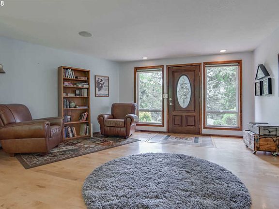 2nd image of 2407 NW Chapel Hill Dr