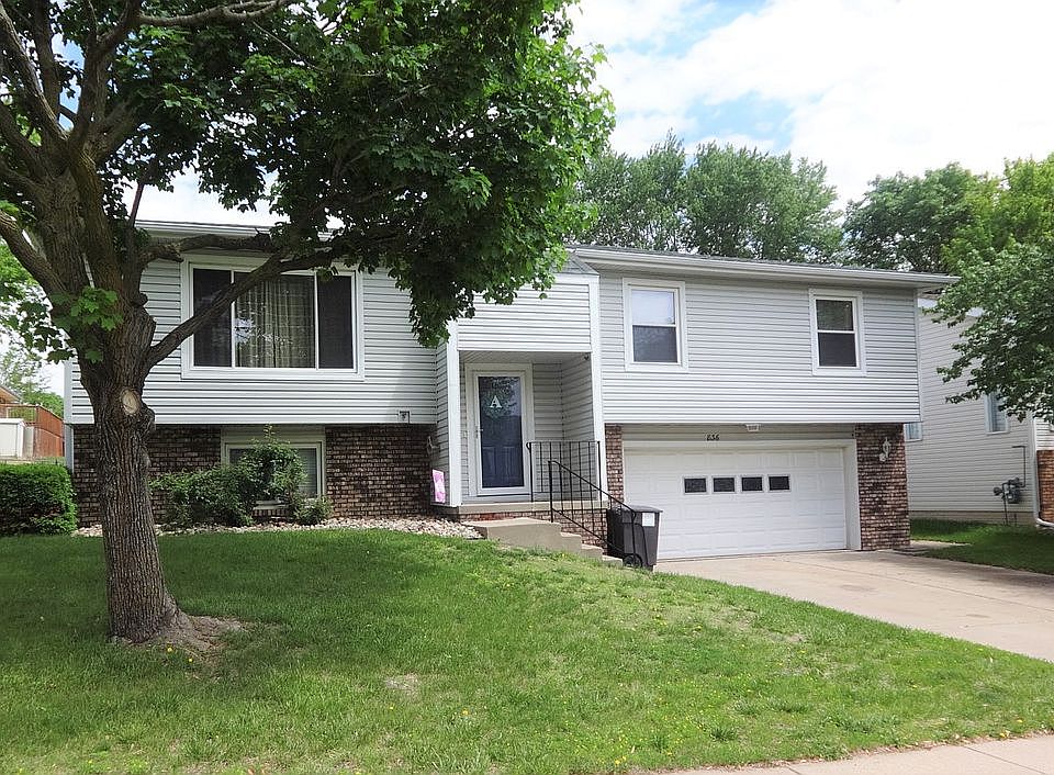 1st image of 836 W Beal St