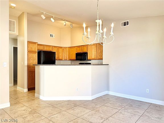 5th image of 2717 Sonador St