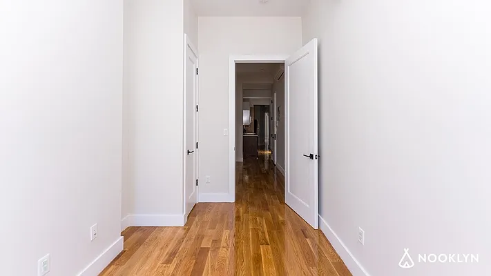 Rented by Nooklyn NYC LLC | media 27