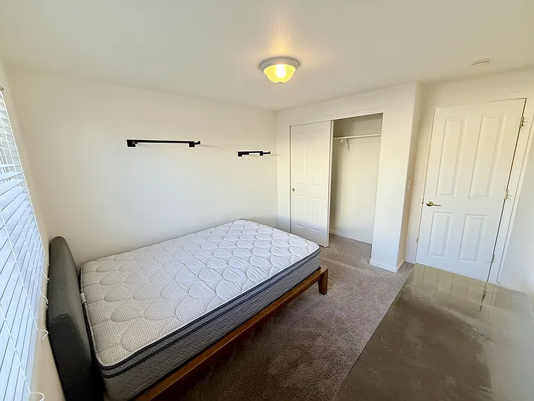 524 Darren Way — Photo 13